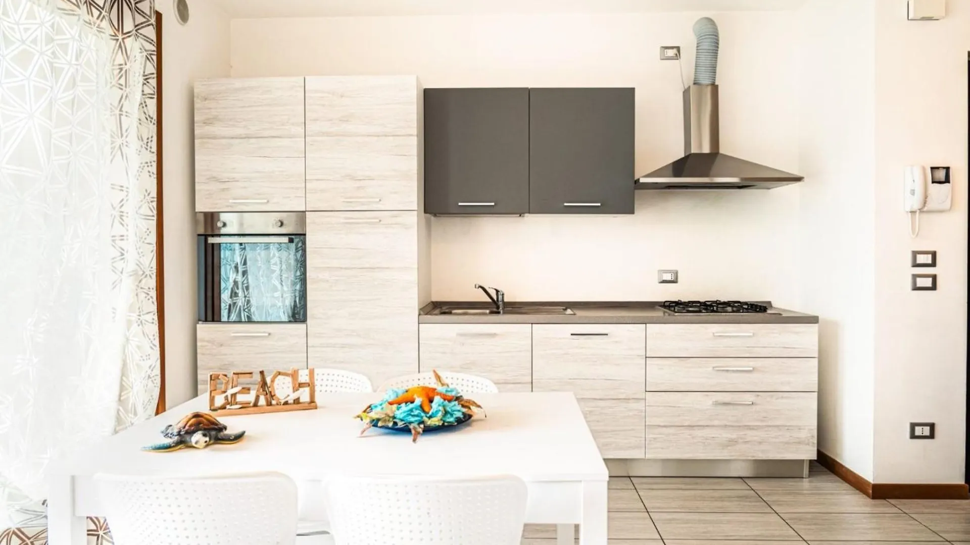 Comfortable Flat With Pool And Green Space Bibione